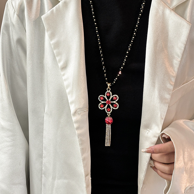 499 Red Fringe Flower