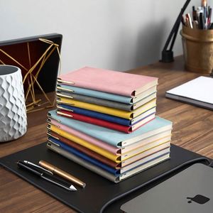 Agenda 2026, Cuaderno de Negocios, Diario Personalizado, Mini A5, Encuadernación en Espiral, Cubierta de Papel con Tacto Suave, 50 Hojas /Pantone - Product Image 1