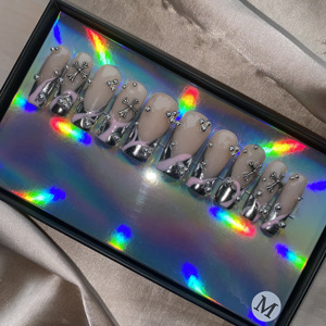 Venta al por mayor de lujo personalizado <span class=keywords><strong>piedras</strong></span> ostentosas prensa en las <span class=keywords><strong>uñas</strong></span> de Punta francesa media y corta <span class=keywords><strong>uñas</strong></span> manicura acrílico palo en las <span class=keywords><strong>uñas</strong></span> - Product Image 3