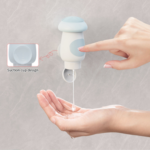 New Custom <b>Portable</b> <b>Shower</b> Outdoor Silicone Travel Bottle 3pcs Set Mini Squeeze Bottle with Suction Cup Travel Kit for Ladies - Product Image 4