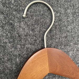 Perchas de Madera Resistentes para Trajes, Perchas de Madera Premium - Product Image 3
