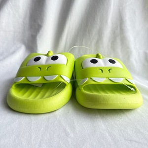 Ciabatte Estive da Donna a Forma di Rana Verde, Punta Aperta, Suola in EVA Ammortizzata, Tomaia in PVC, Taglie 36-41 - Product Image 4