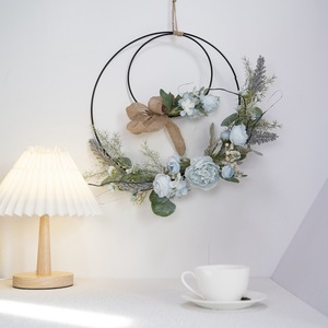 Entalin - Corona de flores artificiales con doble anillo, decoración de pared para el hogar, decoración de boda, CF01075 - Product Image 1