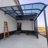 Abri de voiture et de stationnement modulaire multi-espaces en alliage d'aluminium Mingkai pour cour extérieure, usage domestique, toit en arche, personnalisation approfondie