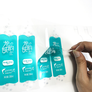 Etiquetas Adhesivas Transparentes de Plástico Impermeable con Impresión a Doble Cara Personalizada, Color Azul Verde, con Logotipo Transparente para Botellas - Product Image 4