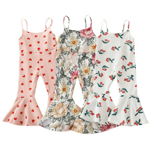 Vêtements d'été pour enfants, combinaison à imprimé floral en forme de cœur pour bébés filles, combinaison à pattes d'éléphant - Product Image 1