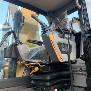 Excavadora Usada Caterpillar 320GC Mini de 20 Toneladas, Tipo Oruga, Hidráulica, Excelente Estado, Motor Modelo 2024 - Product Image 3