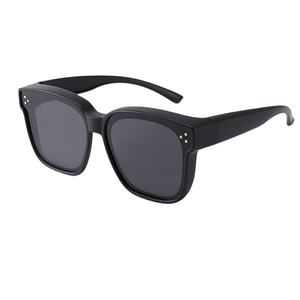 רטרו קלאסי מלבן בסגנון משקפי שמש עדשה אופנתית Tac מחוזק מקדשים רחב 400 משקפי שמש מרובע - Product Image 4