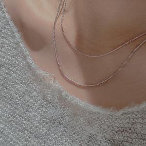 Collier en argent sterling S925, trèfle à quatre feuilles, or blanc, design de niche, léger, polyvalent pour un usage quotidien, porte-bonheur - Product Image 2