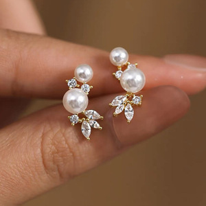 Eleganti Orecchini a Perno a Forma di Occhio per Donne, Accessori per Orecchie Semplici per Uso Quotidiano - Product Image 1