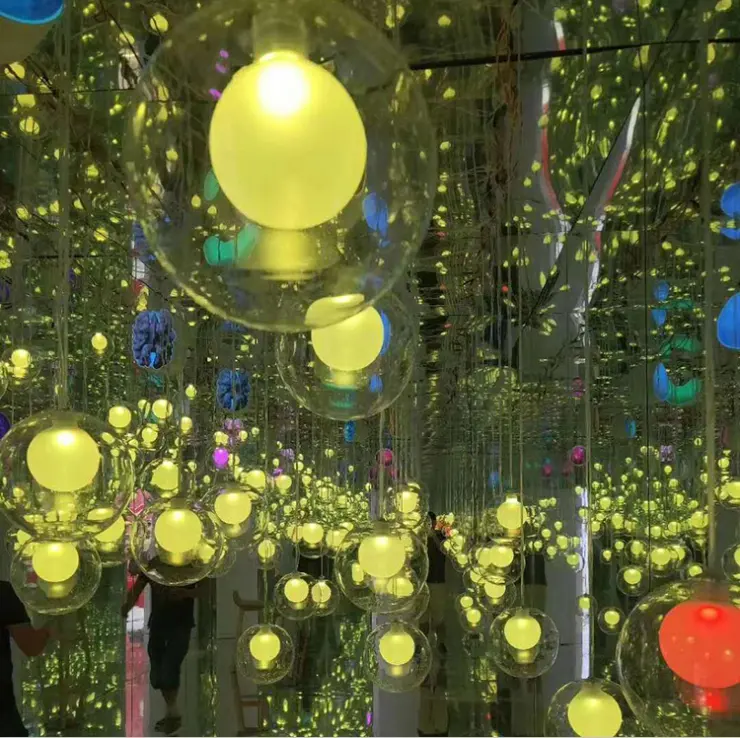 عيد الحب الديكور الداخلي أدى كرة زجاجية قلادة ضوء الألياف البصرية الإضاءة RGB led الثريا