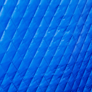 Tissu en polyester imperméable/résistant toutes saisons maison hôtel utilisation Vietnam origine durable poids lourd motif brodé courtepointes - Product Image 1