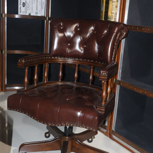 <span class=keywords><strong>Poltrona</strong></span> Direzionale Contemporanea in <span class=keywords><strong>Pelle</strong></span> Completamente Imbottita Marrone con Gambe in Legno Girevole per <span class=keywords><strong>Ufficio</strong></span> e Casa - Product Image 2