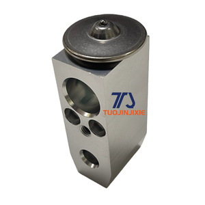 Vanne d'expansion de climatisation Komatsu Nd447500 3540 1390 1030, type évaporateur, alimentation électrique - Product Image 1