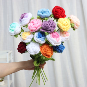 Bouquet Rotondo di Rose Artificiali Fatte a Mano all'Uncinetto in Stile Classico per Regalo di Natale <span class=keywords><strong>e</strong></span> Decorazione per la <span class=keywords><strong>Casa</strong></span> all'Ingrosso - Product Image 1