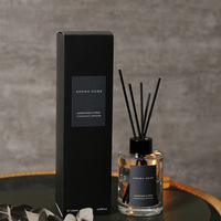 Bouteille d'huile d'aromathérapie personnalisée de 50ml 100ml 150ml bouteille en verre diffuseur de roseau rond décoratif avec emballage de luxe