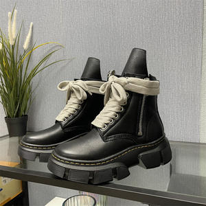 Bottes montantes tendance en cuir véritable pour hommes 2025, modèles à lacets et semelles épaisses, chaussures de créateur Owens. - Product Image 5