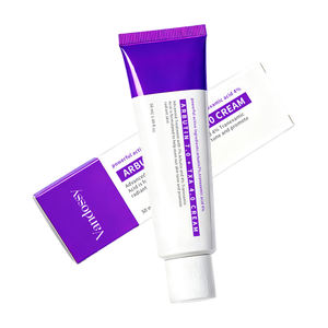 Krim Arbutin 7% + Asam Traneksamat 4% Niacinamide Glutathione untuk Bintik Hitam, Flek, Noda, Pigmentasi Perawatan Kulit Korea - Product Image 1