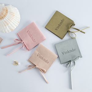 ถุงใส่เครื่องประดับผ้าไหมสุดหรูสั่งทำพิเศษ แบบพับได้ สำหรับใส่จิวเวลรี่ ชาร์มทอง และของจิปาถะ - Product Image 3