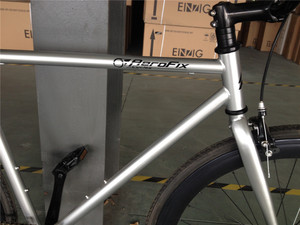 Argento personalizzabile singola velocità ciclo <span class=keywords><strong>da</strong></span> <span class=keywords><strong>corsa</strong></span> Fixie <span class=keywords><strong>bici</strong></span> 700c a scatto fisso OEM bicicletta <span class=keywords><strong>da</strong></span> te con materiale forcella in acciaio - Product Image 6