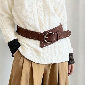 <span class=keywords><strong>Ceinture</strong></span> Western Vintage Cloutée pour <span class=keywords><strong>Femme</strong></span> en Cuir et Daim Large de 4 cm de Largeur et 110 cm de Longueur avec Rivets Dorés et Boucle Ardillon Antique - Product Image 3