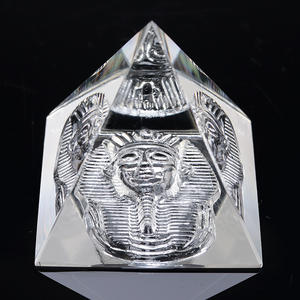 Nuevo pisapapeles <span class=keywords><strong>de</strong></span> cristal estilo Feng Shui <span class=keywords><strong>Egipto</strong></span> pirámide Faraón modelo para grabado láser artesanías <span class=keywords><strong>de</strong></span> cristal - Product Image 1