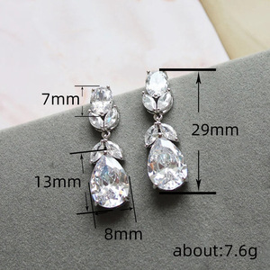 Ensemble de bijoux floraux longs pour femmes, collier et boucles d'oreilles en forme de larme, bijoux de mode - Product Image 6