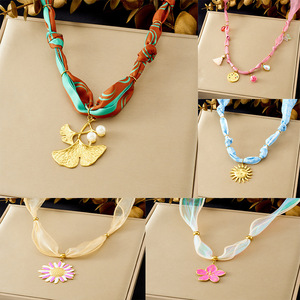 European American Style Ribbon Printed Stainless Steel Gold Plated Pendant Necklace Plant Pattern Sunflower Flower Design - Product Image 1