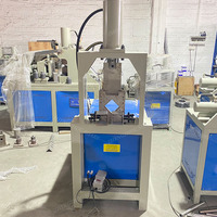 Machine de poinçonnage, de découpe et de sertissage de tubes métalliques hydrauliques
