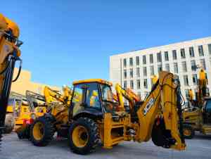 รถแบคโฮล JCB 4CX ใหม่เอี่ยม เครื่องจักรสำหรับงานหนัก ประสิทธิภาพสูง คุ้มค่า ประหยัดน้ำมัน สำหรับโครงการก่อสร้าง - Product Image 3
