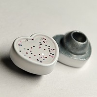 Boutons décoratifs mignons en résine enduite d'huile, directement de l'usine, pour pulls et vêtements en jean