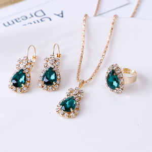 Lotes de Joyería de Cristal Chapada en <span class=keywords><strong>Oro</strong></span> de Moda a <span class=keywords><strong>Precio</strong></span> Bajo al por Mayor para Reventa, para Mujeres, Bodas, por Kilo - Product Image 3