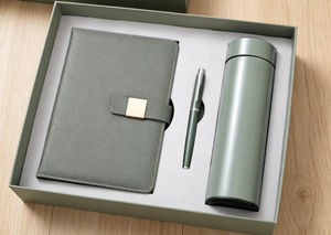 Set de Papelería con Botella de Agua Aislada y Cuaderno de Cuero PU A5 con Bolígrafo, Personalizado con Logotipo, Regalo para Profesores - Product Image 2