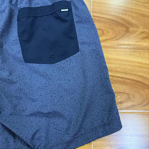 <span class=keywords><strong>Pantaloncini</strong></span> da corsa di alta qualità <span class=keywords><strong>pantaloncini</strong></span> da ciclismo a due piani <span class=keywords><strong>pantaloncini</strong></span> da ciclismo con coulisse con tasca laterale per allenamento <span class=keywords><strong>pantaloncini</strong></span> Casual di alta qualità per gli uomini - Product Image 5