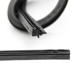 Escobillas Limpiaparabrisas Universales de Fábrica, Escobillas Planas de Hierro para Parabrisas de Coche, las Más Vendidas, de Goma de Buena Calidad, Compatibles con Muchos Modelos en Días Lluviosos - Product Image 3