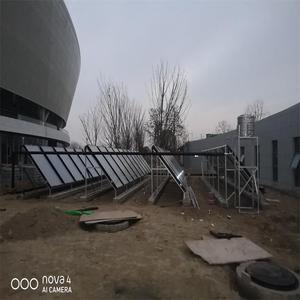 Système de collecteur solaire plat 1000L avec tubes en cuivre et revêtement chromé noir pour le chauffage de l'eau chaude des gymnases - Product Image 3