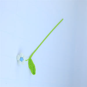 Mini Flor de Ganchillo Hecha a Mano, Tallo de 40 cm de Alto, Mini Flores de Ganchillo, para Decoración del Hogar, Regalo para la Sala de Estar - Product Image 1