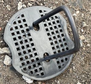 थोक उद्यान दांव टेंट गैल्वेनाइज्ड लैंडराइज्ड लैंडस्केप स्टेपल यू आकार के टर्फ नाखून कारखाने मूल्य बगीचे की आपूर्ति - Product Image 3