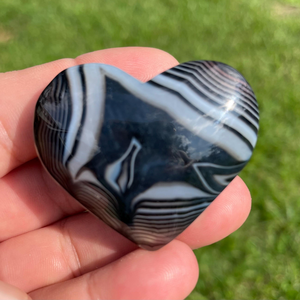 <b>Black</b> Agate <b>Heart</b> Polished Natural Stone Crystal Home Decor - Product Image 6