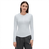 Atasan Olahraga Wanita Kerah Henley 2026, Kemeja Kasual untuk Workout, Kancing Depan, Bahan Modal Nyaman, Lengan Panjang, Blus Yoga dan Olahraga