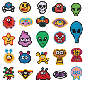 어린이를위한 귀여운 화이트 그린 컬러 아이언 온 패치 자수 작은 행성 별이 빛나는 하늘 해골 유령 ET 스팽글 PVC 원단 - Product Image 1