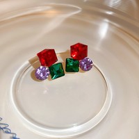 Pendientes de mujer de cubo de moda 2024, pendientes de tuerca de cristal elegantes para niñas, joyería de individualización