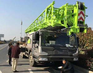 Solución Todoterreno Confiable, Grúa de <span class=keywords><strong>Tres</strong></span> <span class=keywords><strong>Ejes</strong></span> de 25 Toneladas, Modelo ZTC250V532, para una Operación Estable en Terrenos Difíciles - Product Image 3