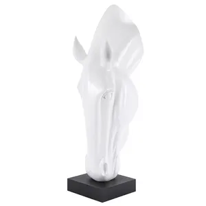 Escultura de busto da cabeça do cavalo branco