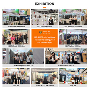 Fenêtre à ouverture intérieure style loft industriel - Cadre en métal noir avec verre trempé pour entrepôt et conversion de loft - Product Image 5