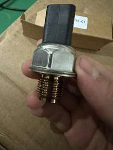 55PP61-01 55PP6101 28389852 רכב חלק טוב באיכות דלק וחיישן לחץ רנו - Product Image 4