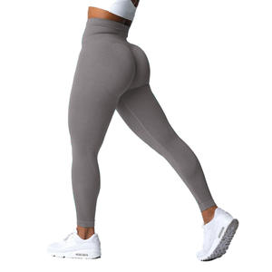 Leggings de yoga sin costuras Allure Body de cintura alta para mujer con diseño fruncido en los glúteos, pantalones deportivos para fitness y running. - Product Image 4