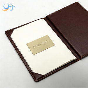 Marque-place de mariage de luxe 900 g/m² découpé au laser avec dorure à chaud |   Cartes de nom de table en carton spécial de qualité supérieure pour banquets et événements formels - Product Image 4