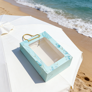 Bolsa de Regalo Ecológica de Papel con Ventana de Hoja de Eucalipto y Asa, Hecha de Cartón Blanco Grueso para Impresión a Color Certificada - Product Image 4