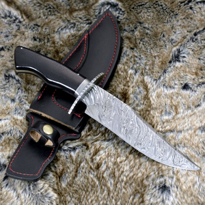 Couteau de chasse et Bowie en acier Damas, lame à pointe tombante, manche en cuir avec étui, OEM, longueur totale 30 cm - Product Image 1